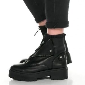 Sam Edelman Linds Black Front Zipper Block Heel Zipper Chelsea Boots. size 9